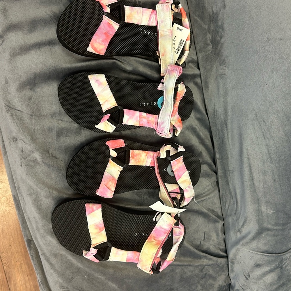 Aeropostale sandles size6and 7 women $8 each